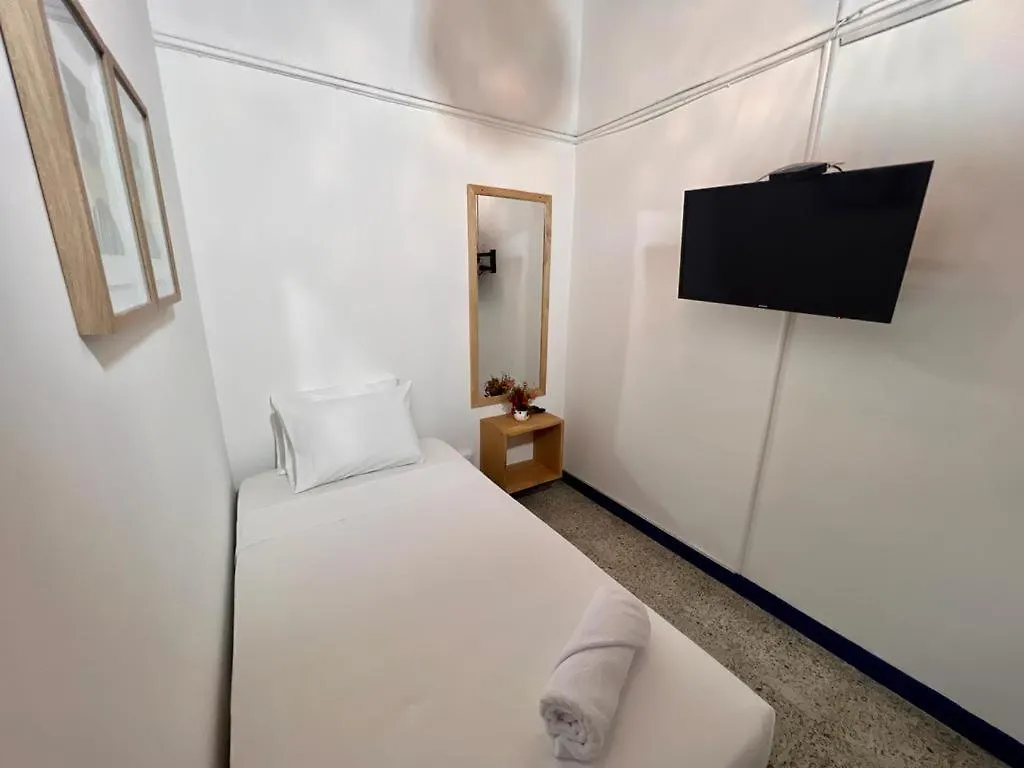 Casa Guadalupe Laureles Hotel Medellin 0*,  Colombia